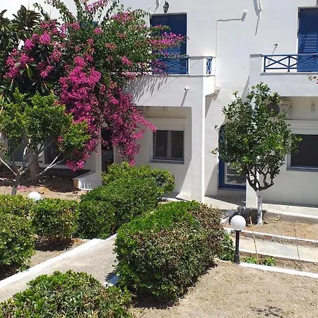 Апартаменты White And Blue,finikas Syros