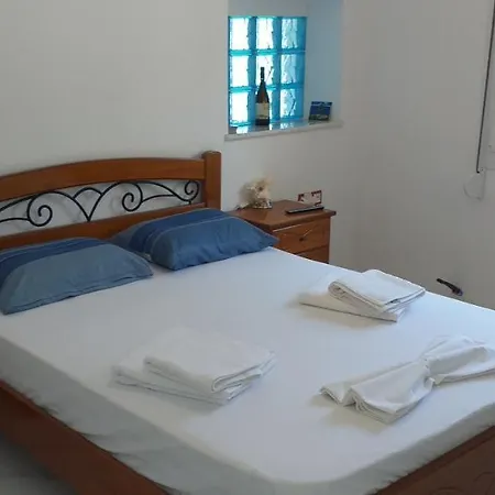 White And Blue,finikas Syros *