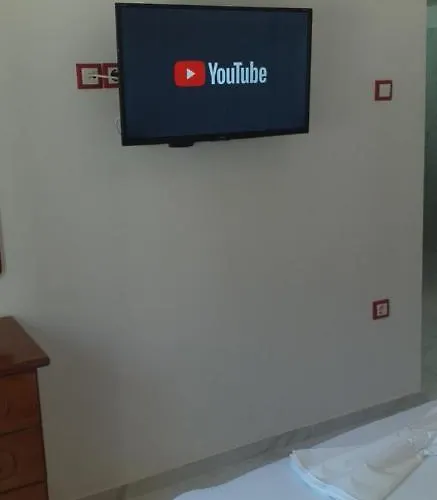 White And Blue,finikas Syros 公寓